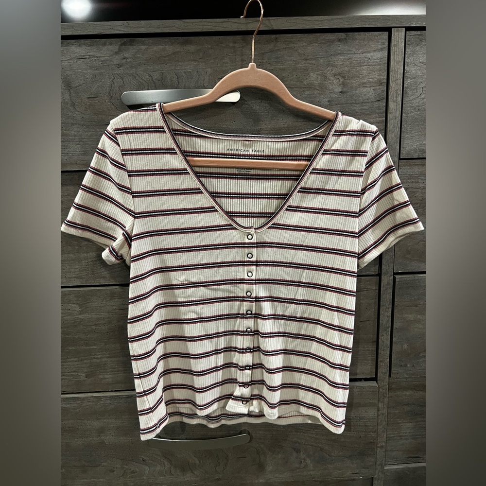 American Eagle cropped t-shirt